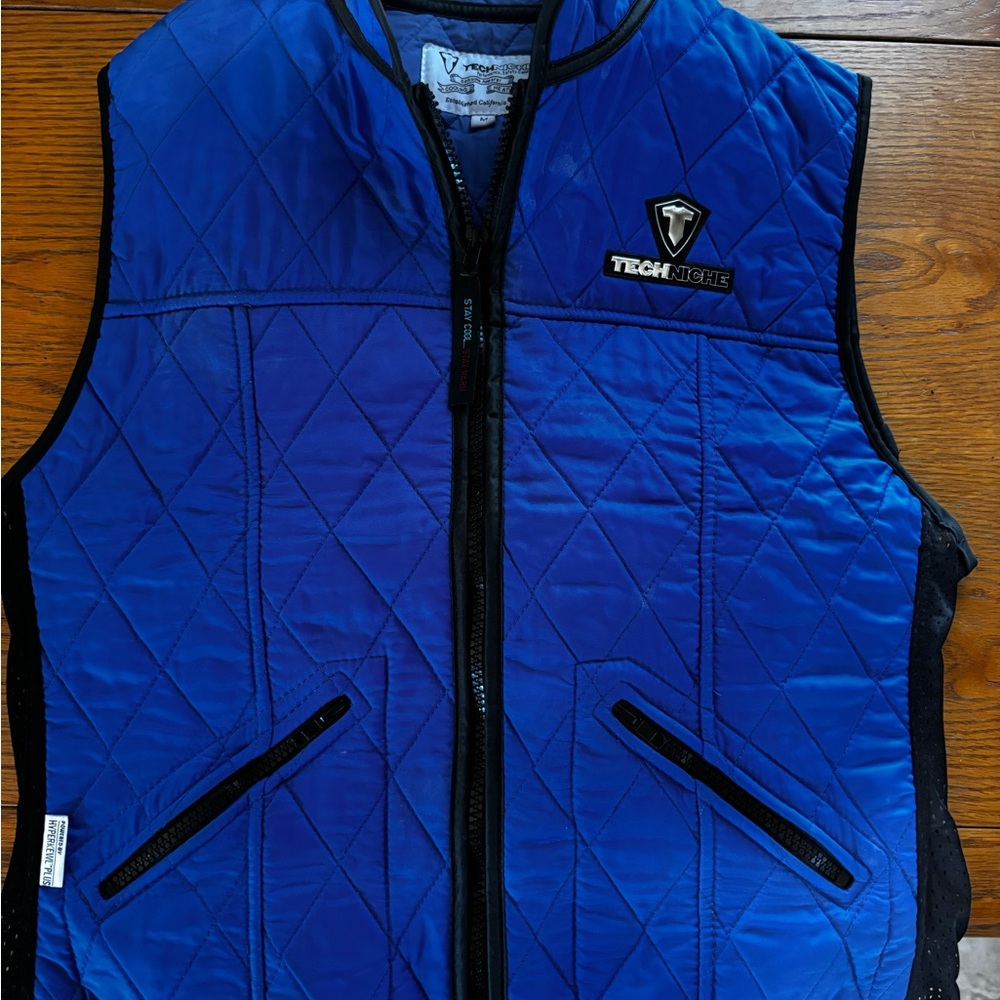 TECHNICHE Cooling Women’s Medium Athletic Vest